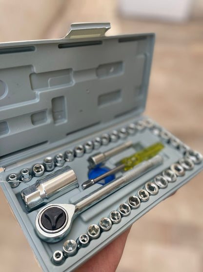 UNIVERSAL MINI TOOLKIT