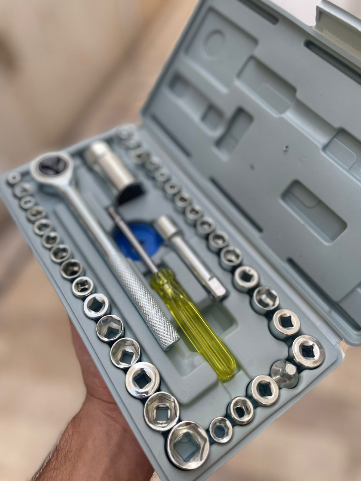 UNIVERSAL MINI TOOLKIT