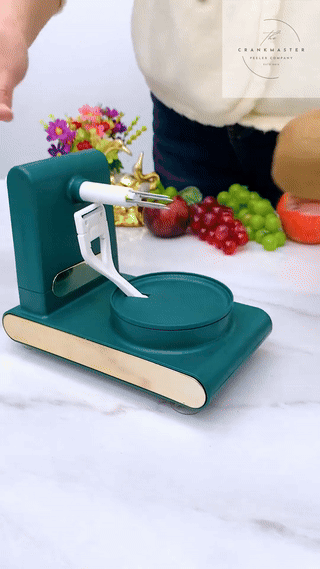 Multifunctional Fruit and Vegetable Peeler